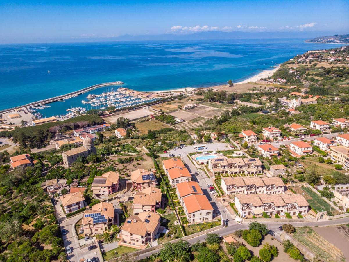 Sentido Michelizia Tropea Resort Eksteriør bilde