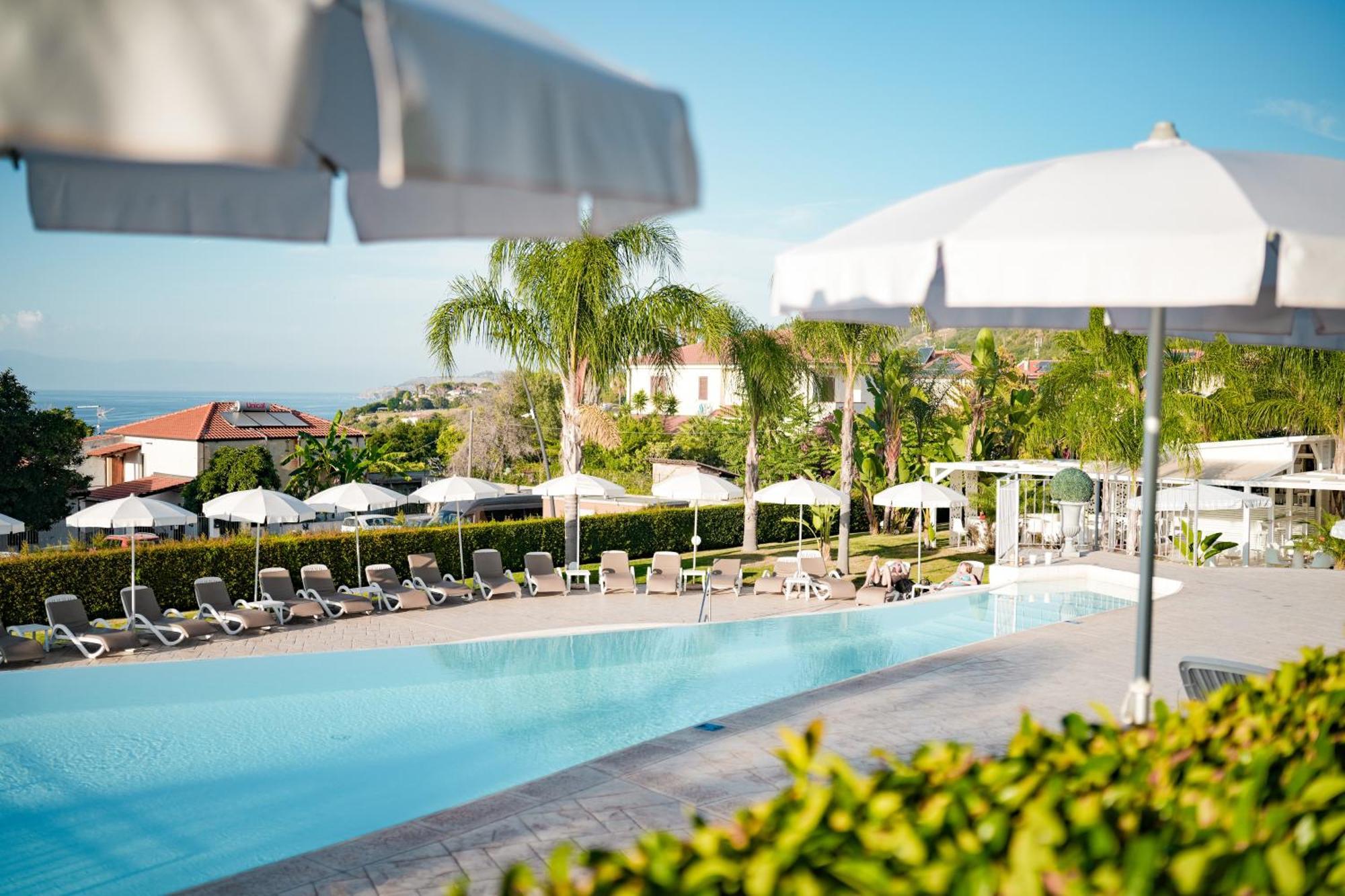 Sentido Michelizia Tropea Resort Eksteriør bilde